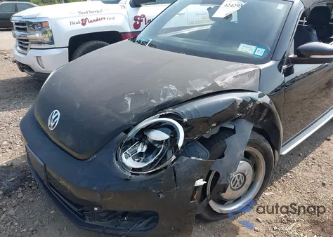 2013 Volkswagen Beetle 2.5L from USA, damaged, VIN 3VW5X7AT5DM805978